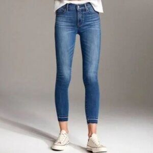Denim Forum - The Nico High Rise Skinny Crop - Size 26